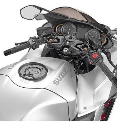 Flangia serbatoio Givi per borse con sistema Tanklock su Suzuki GSX 1300R Hayabusa Flangia serbatoio Givi per borse con sistema Tanklock su Suzuki GSX 1300R Hayabusa