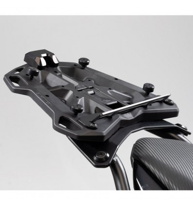 Piastra SW-Motech per bauli Shad da 48 lt su Street Rack Piastra SW-Motech per bauli Shad da 48 lt su Street Rack