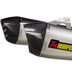 Coppia di marmitte Akrapovic Slip On Titanio omologate per BMW K1600GT/GTL dal 2021 Coppia di marmitte Akrapovic Slip On Titanio omologate per BMW K1600GT/GTL dal 2021