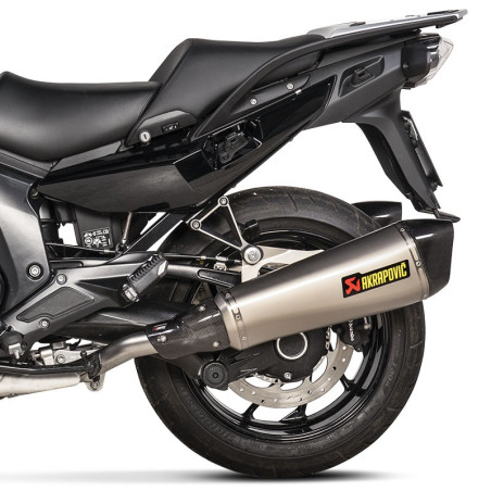 Coppia di marmitte Akrapovic Slip On Titanio omologate per BMW K1600GT/GTL dal 2021 Coppia di marmitte Akrapovic Slip On Titanio omologate per BMW K1600GT/GTL dal 2021