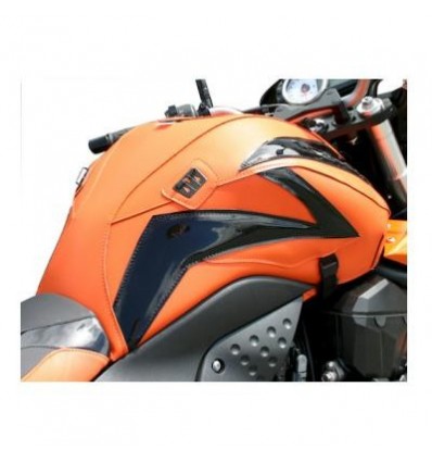 Copriserbatoio Bagster per Kawasaki Z750 07-12 in similpelle arancione e deco nero brillante Copriserbatoio Bagster per Kawasaki Z750 07-12 in similpelle arancione e deco nero brillante