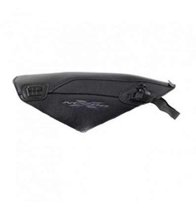 Copriserbatoio Bagster per Honda NC 700 S 2012 in similpelle nero e grigio Copriserbatoio Bagster per Honda NC 700 S 2012 in similpelle nero e grigio