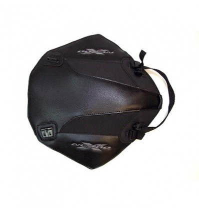 Copriserbatoio Bagster per Honda NC 700 X 2012 in similpelle nero e nero opaco