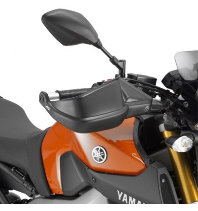 Coppia di paramani Givi neri per Yamaha MT-07, MT-09 e XSR 700 Coppia di paramani Givi neri per Yamaha MT-07, MT-09 e XSR 700