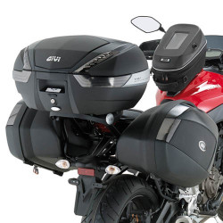 Portapacchi Givi Monorack FZ per Yamaha MT 07 Portapacchi Givi Monorack FZ per Yamaha MT 07
