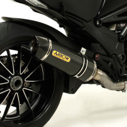 Terminale Arrow Street Thunder Full Carbon per Ducati Diavel, Multistrada e Monster 1200 Terminale Arrow Street Thunder Full Carbon per Ducati Diavel, Multistrada e Monster 1200