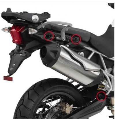 Portavaligie laterale a sgancio rapido Givi PLR5103 Monokey per Triumph Tiger 800 e Tiger 800 XC Portavaligie laterale a sgancio rapido Givi PLR5103 Monokey per Triumph Tiger 800 e Tiger 800 XC