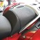 Rete antiscivolo passeggero Triboseat per BMW, Honda, Suzuki e Triumph Rete antiscivolo passeggero Triboseat per BMW, Honda, Suzuki e Triumph