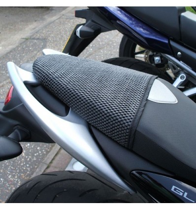 Rete antiscivolo passeggero Triboseat per BMW, Ducati, Honda e Suzuki Rete antiscivolo passeggero Triboseat per BMW, Ducati, Honda e Suzuki