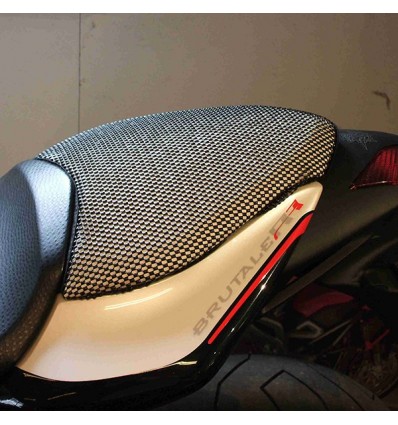 Rete antiscivolo passeggero Triboseat per BMW, MV Agusta, Aprilia, Ducati, Honda, Suzuki e Yamaha Rete antiscivolo passeggero Triboseat per BMW, MV Agusta, Aprilia, Ducati, Honda, Suzuki e Yamaha