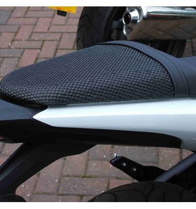 Rete antiscivolo passeggero Triboseat per sella Aprilia RS125, Honda CBR600F e Hornet CB600F, Kawasaki ER6N e ER6F Rete antiscivolo passeggero Triboseat per sella Aprilia RS125, Honda CBR600F e Hornet CB600F, Kawasaki ER6N e ER6F