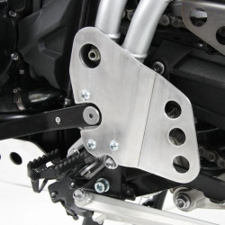 Protezione tallone sinistro Hepco & Becker per Triumph Tiger 800 e 800XC Protezione tallone sinistro Hepco & Becker per Triumph Tiger 800 e 800XC