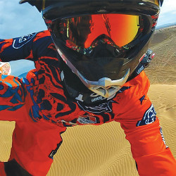 Kit di fissaggio frontale su casco GoPro Helmet Front Mount per minicamera Hero Kit di fissaggio frontale su casco GoPro Helmet Front Mount per minicamera Hero
