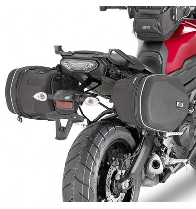 Telaietti laterali Givi TE2122 per borse morbide su Yamaha MT09 Tracer Telaietti laterali Givi TE2122 per borse morbide su Yamaha MT09 Tracer