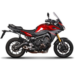 Portavaligie laterale Shad 3P per valigie SH36 su Yamaha MT09 Tracer Portavaligie laterale Shad 3P per valigie SH36 su Yamaha MT09 Tracer