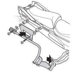 Portavaligie laterale Shad 3P per valigie SH36 su Yamaha MT09 Tracer Portavaligie laterale Shad 3P per valigie SH36 su Yamaha MT09 Tracer