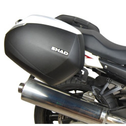 Portavaligie laterale Shad 3P per valigie SH36 su Suzuki Bandit 650 ABS Portavaligie laterale Shad 3P per valigie SH36 su Suzuki Bandit 650 ABS