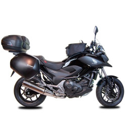 Portavaligie laterale Shad 3P per valigie SH36 su Honda Integra 700/750, NC 700/750 Portavaligie laterale Shad 3P per valigie SH36 su Honda Integra 700/750, NC 700/750