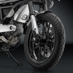 Protezione per steli forcelle Rizoma su Ducati Scrambler argento Protezione per steli forcelle Rizoma su Ducati Scrambler argento