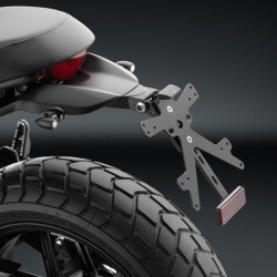 Portatarga regolabile Rizoma Fox per Ducati Scrambler 800 Portatarga regolabile Rizoma Fox per Ducati Scrambler 800