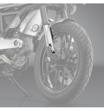 Protezione per steli forcelle Rizoma su Ducati Scrambler argento Protezione per steli forcelle Rizoma su Ducati Scrambler argento