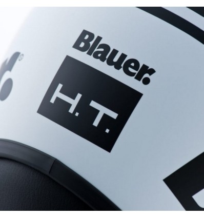 Casco Blauer Pilot 1.1 con visierino a scomparsa nero opaco Casco Blauer Pilot 1.1 con visierino a scomparsa nero opaco