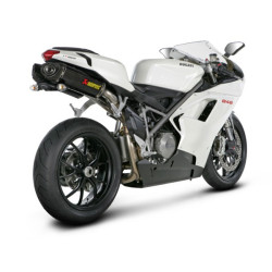 Coppia di marmitte Akrapovic Slip On Carbonio omologate per Ducati 848 e 848 EVO Coppia di marmitte Akrapovic Slip On Carbonio omologate per Ducati 848 e 848 EVO