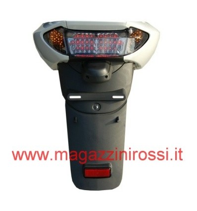 Gruppo ottico posteriore a led ONE Yamaha T-Max 500 01- Gruppo ottico posteriore a led ONE Yamaha T-Max 500 01-