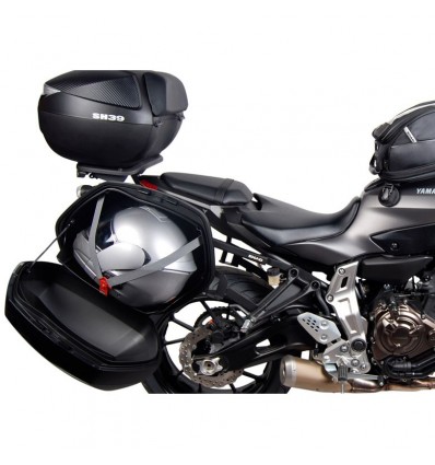 Portavaligie laterale Shad 3P per valigie SH36 su Yamaha MT-07 Tracer 13-16 Portavaligie laterale Shad 3P per valigie SH36 su Yamaha MT-07 Tracer 13-16