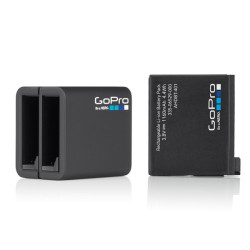 Carica batterie GoPro Dual Batery Charger per minicamere Hero4 Carica batterie GoPro Dual Batery Charger per minicamere Hero4