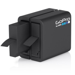 Carica batterie GoPro Dual Batery Charger per minicamere Hero4 Carica batterie GoPro Dual Batery Charger per minicamere Hero4