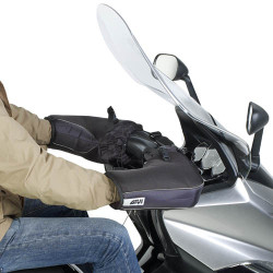 Coprimanopole Givi TM418 universali per moto e scooter Coprimanopole Givi TM418 universali per moto e scooter