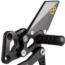 Pedane arretrate regolabili Lightech per Kawasaki ZX-10R 11-15 Pedane arretrate regolabili Lightech per Kawasaki ZX-10R 11-15