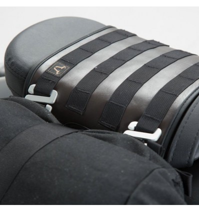 Borsa laterale SW-Motech Legend Gear LS2 da 13,5 lt in tessuto e pelle nera Borsa laterale SW-Motech Legend Gear LS2 da 13,5 lt in tessuto e pelle nera