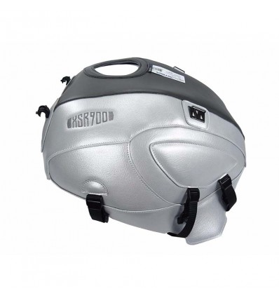 Copriserbatoio Bagster per Yamaha XSR 900 in similpelle grigio cielo e argento Copriserbatoio Bagster per Yamaha XSR 900 in similpelle grigio cielo e argento