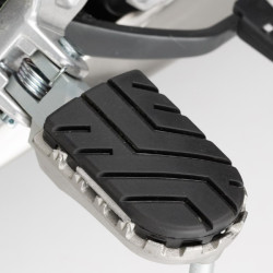 Pedane SW-Motech regolabili touring/offroad con gommino estraibile per varie moto Pedane SW-Motech regolabili touring/offroad con gommino estraibile per varie moto