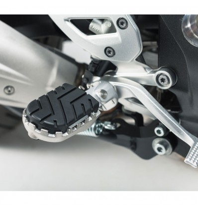 Pedane SW-Motech regolabili touring/offroad con gommino estraibile per BMW S1000XR Pedane SW-Motech regolabili touring/offroad con gommino estraibile per BMW S1000XR