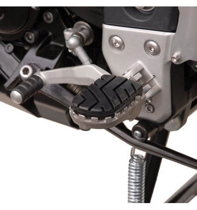 Pedane SW-Motech regolabili touring/offroad con gommino estraibile per BMW R-Ninet T e Triumph Tiger 1050 Pedane SW-Motech regolabili touring/offroad con gommino estraibile per BMW R-Ninet T e Triumph Tiger 1050