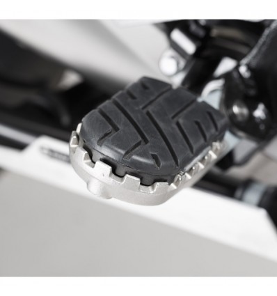 Pedane SW-Motech regolabili touring/offroad con gommino estraibile per BMW R1200GS e GS Adventure LC Pedane SW-Motech regolabili touring/offroad con gommino estraibile per BMW R1200GS e GS Adventure LC
