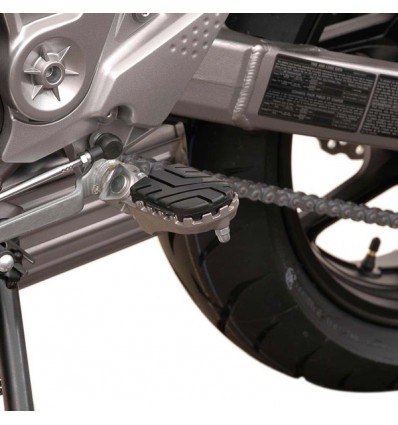 Pedane SW-Motech regolabili touring/offroad con gommino estraibile per Kawasaki Versys 650, ZRX1200 e Z1000 Pedane SW-Motech regolabili touring/offroad con gommino estraibile per Kawasaki Versys 650, ZRX1200 e Z1000