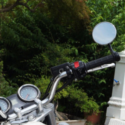 Specchio per terminale manubrio FAR 7620 nero e cromato Specchio per terminale manubrio FAR 7620 nero e cromato