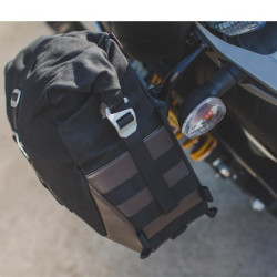 Telaio laterale SW-Motech per borsa Legend su Yamaha XJR 1300 dal 2015 Telaio laterale SW-Motech per borsa Legend su Yamaha XJR 1300 dal 2015