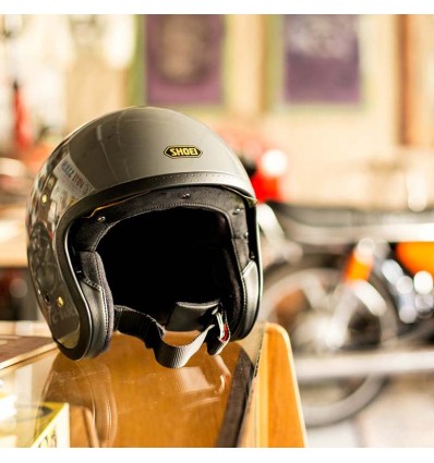 Casco Shoei J-O con visiera a scomparsa grigio pastello Casco Shoei J-O con visiera a scomparsa grigio pastello