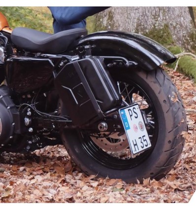 Tanica con telaio laterale Hepco & Becker per Moto Guzzi V9 Roamer Tanica con telaio laterale Hepco & Becker per Moto Guzzi V9 Roamer