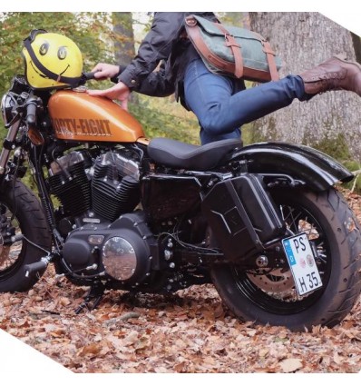 Tanica con telaio laterale Hepco & Becker per Moto Guzzi V9 Roamer Tanica con telaio laterale Hepco & Becker per Moto Guzzi V9 Roamer