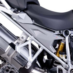 Coppia pannelli argento Puig per fiancate BMW R1200GS dal 2013 Coppia pannelli argento Puig per fiancate BMW R1200GS dal 2013