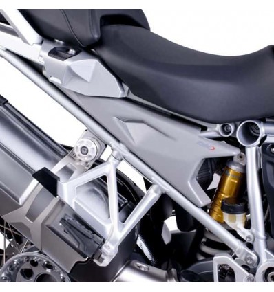 Coppia pannelli argento Puig per fiancate BMW R1200GS dal 2013 Coppia pannelli argento Puig per fiancate BMW R1200GS dal 2013