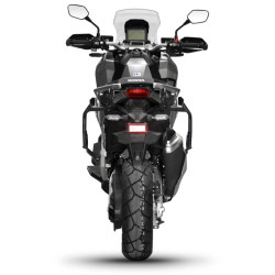 Portavaligie laterale Shad 3P per valigie SH36 su Honda X-ADV 750 Portavaligie laterale Shad 3P per valigie SH36 su Honda X-ADV 750