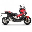 Portavaligie laterale Shad 3P per valigie SH36 su Honda X-ADV 750 Portavaligie laterale Shad 3P per valigie SH36 su Honda X-ADV 750