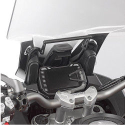 Traversino Givi da montare dietro il cupolino per Suzuki DL1000 V-Strom 2017 Traversino Givi da montare dietro il cupolino per Suzuki DL1000 V-Strom 2017